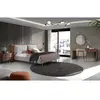 Angel Cerda Lit en tissu et simili cuir avec pieds en acier 7123C, 228 x 221 x 103 cm. -