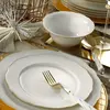 Service de table 18 pièces avout porcelaine blanc liseré or Service