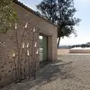 KARMAN lampadaire d'extérieur NILO (H 220 cm, fixation extérieure - Aluminium et résine)