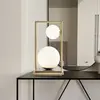 miloox by Sforzin Lampe à poser Buble dorée/opale, abat-jour droite