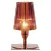KARTELL lampe de table TAKE (Ambre - Polycarbonate 2.0 à partir de matière première renouvelable)