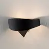 Selène Applique murale design noire Scudo