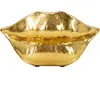Vase en résine doré en forme de lèvres 23x8x12 cm