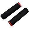 Atoo Poignee vtt lock on simple mousse confort rouge avec bouchon 130mm  pr