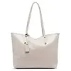 Sac Bandouliere Milano  Sac Cabas A4 Caviar cuir CAVIAR 76D-CA19111N