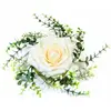 Centre de table - Non spécifié - 18 cm - Rose ivoire - Feuillage vert - Fleurs blanches