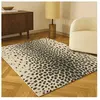 Tapis poils ras MERYL motif léopard imprimé léopard noir 200x290 BOBO...