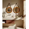 Uniqka-design Brio - miroir rond pour salle de bain en bois et lanière en cuir