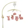 Honey & Hop Mobile musical en bois Terre de sienne
