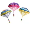 Parachutiste en bois à lancer Djeco