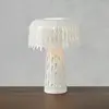 Markslöjd Lampe à poser Verbera, blanche, hauteur 38 cm, métal