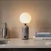 Lampe à poser rechargeable Torrano de Globen Lighting, marbre gris