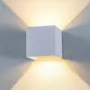 Lindby, applique d'extérieur LED Nivar, angulaire, blanche, métal, IP54