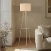 Lindby Lampadaire tripode Libbie, 155 cm, lin, couleur crème