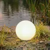 Luminaire d'extérieur Lindby Valyra, Ø 30 cm, IP54, piquet