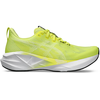 Chaussures ASICS Novablast 5 jaune - 41.5