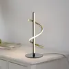 JUST LIGHT. Lampe de table LED Amanda, fer, noir-laiton