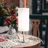 FH Lighting Lampe de table Kira, tissu, nickel/blanche