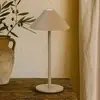 FH Lighting Lampe à poser LED rechargeable Prato, gris-beige, hauteur ...