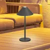 FH Lighting Lampe à poser LED rechargeable Prato, gris sable, hauteur ...