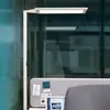 Waldmann Lampadaire LED Yara.single CCT, BT, PIR, blanc