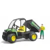 Véhicule tout terrain John Deere Gator XUV855D avec figurine - BRUDER