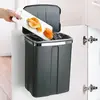 Wenko Poubelle de porte, poubelle à suspendre, 12L, gris