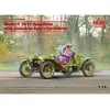 Model T 1913 Speedster With American Sport Car Drivers - 1:24e - Icm
