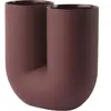 Vase en porcelaine rouge profond Kink - Muuto