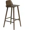 Tabouret de bar 75 cm en chêne foncé Nerd - Muuto