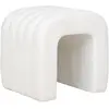 Le Concentré Pouf moderne en tissu bouclé blanc
