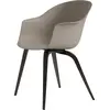 Chaise beige semi-mate en hêtre teinté noir Bat - Gubi