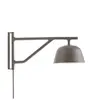 Muuto AMBIT-Applique pivotante avec interrupteur Métal L40cm