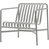 Fauteuil de jardin lounge en métal gris Palissade - HAY