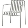 Fauteuil de jardin avec accoudoir en métal gris Palissade - HAY