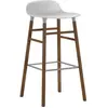 Normann Copenhagen Chaise de bar avec structure en noyer blanc H75