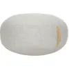 Pouf galet en laine gris avec poignée en cuir - Hübsch