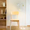 Dyberg Larsen Lampadaire Lilje, blanc, hauteur 135 cm, à 2 lampes.