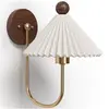 Iconik Interior Lampe Murale En Or Vieilli - Applique Vintage - Carma Blanc
