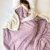 WOVTE Couverture 150x200cm Plaid Polaire Sherpa en Laine Pelucheuse et Douce à Poils Chauffant pour Aider à Mieux Dormir, Voilet