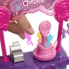 Barbie Stacie à La Rescousse Avec La Poupée Du Set De Jeu De La Boutique De Bonbons De Chelsea