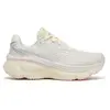 Saucony Hurricane 26