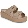 Crocs Brooklyn Buckle Low Wedge Sandale cale Femme, Latte, 37/38 EU