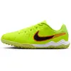 Chaussure de foot coupe basse pour surface synthétique Nike Jr. Tiempo...