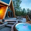 Cabane de Luxe dans les Arbres avec Spa à Serres