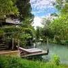Nuit en Lodge Indonésien avec Jacuzzi Privatif à Saint Gilles 