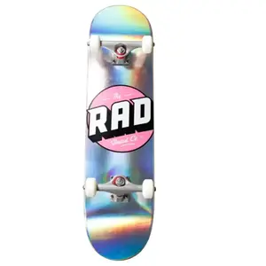 Comparateur de prix : RAD Unisexe - Adulte Logo Progressive Skateboard Holographique 8"