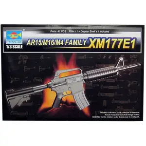 Trumpeter Accessoire militaire : Arme XM177E1 Famille des AR15/M16/M4 pas cher