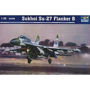 Sukhoi Su-27 Flanker B - 1:32e - Trumpeter