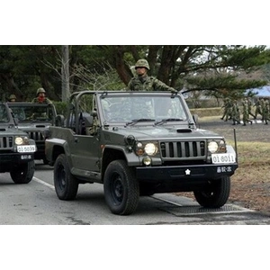 Japanese Type 73 Jeep - New Type - 1:35e - Trumpeter